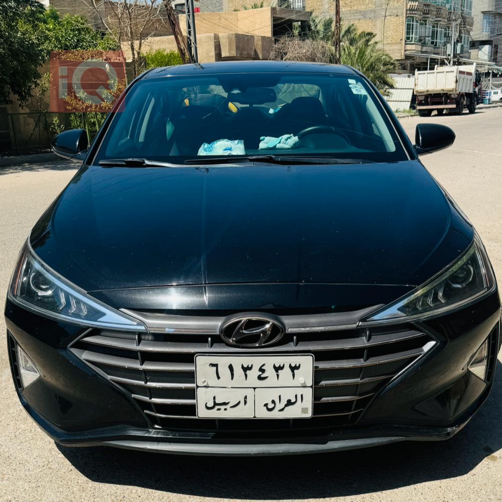 هیوندای ئەلەنترا